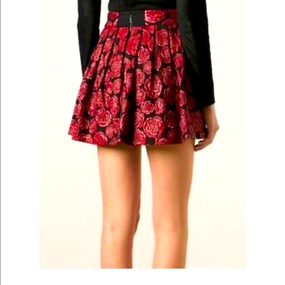 ALICE & OLIVIA RED/BLACK ROSES JACQUARD SKIRT - Picture 3 of 7